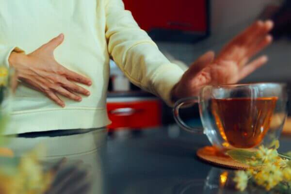 Black tea associated with nausea and stomach discomfort